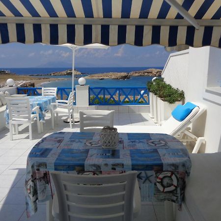 Blue And White Studios & Apartments Lefkos  Exterior photo