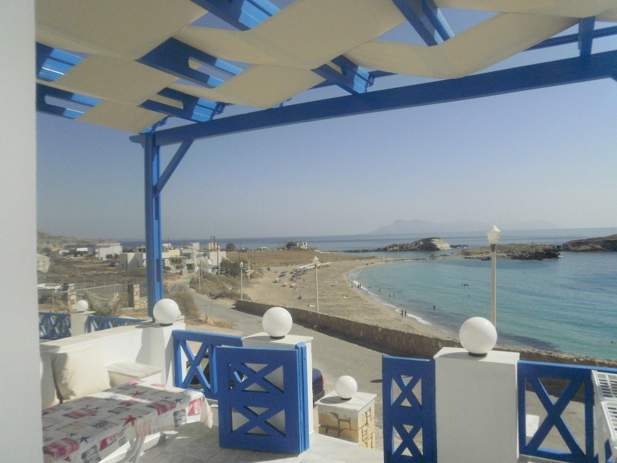Blue And White Studios & Apartments Lefkos  Exterior photo